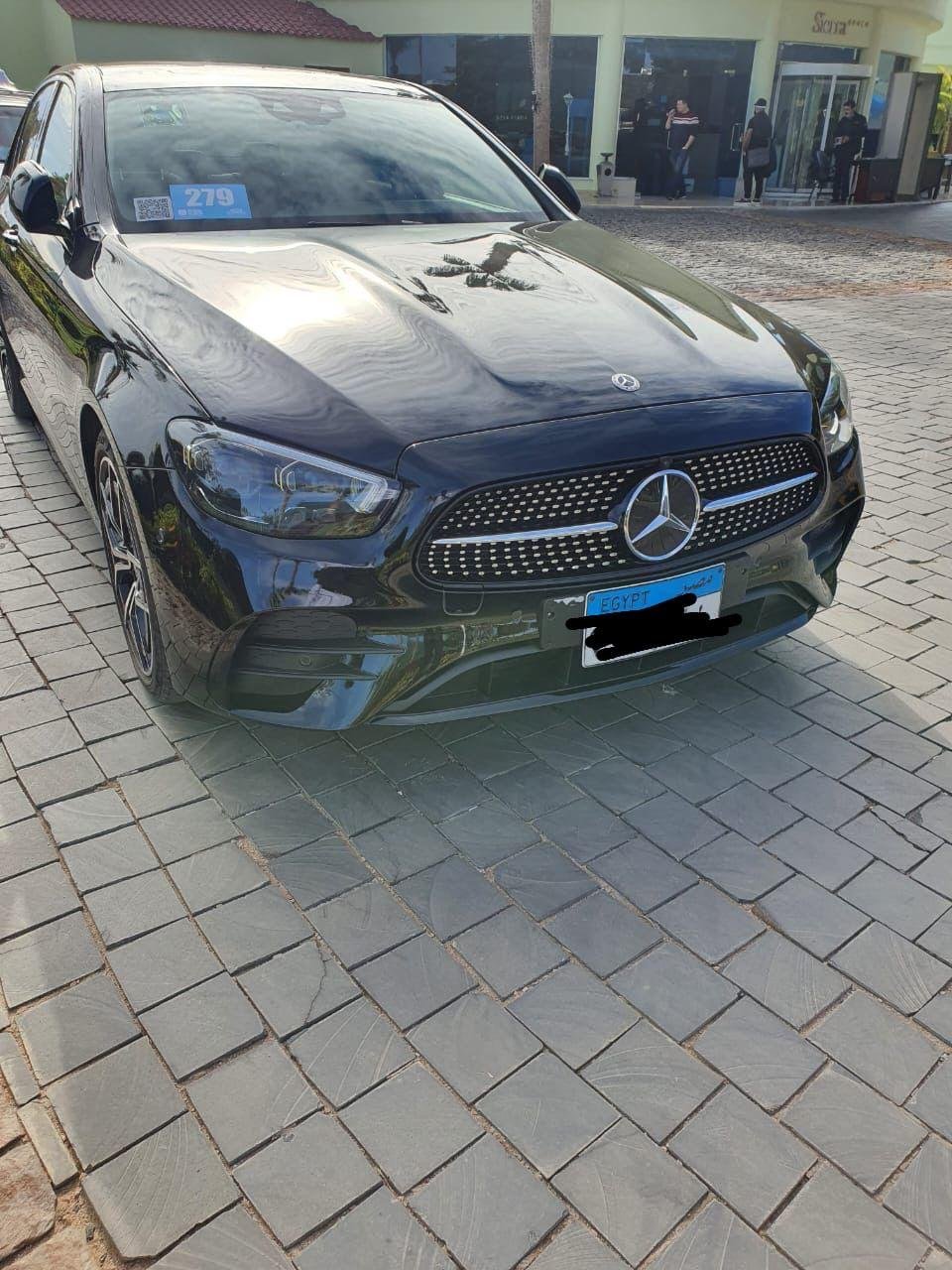 E200