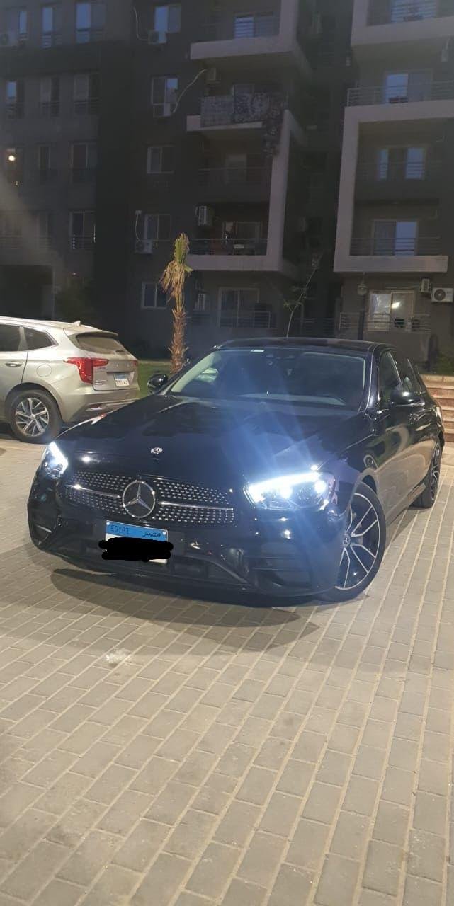 E200